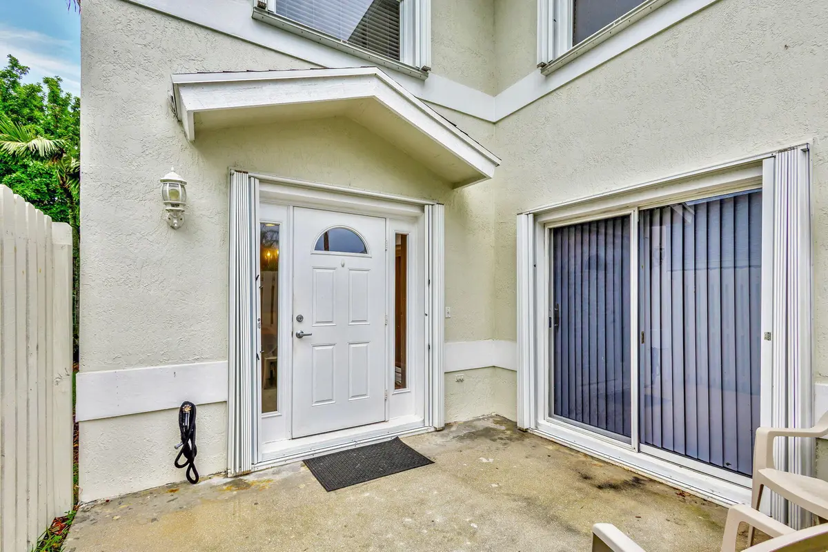 2-web-or-mls-5D1A2025 2024-09-15 22_18_2 at 13814 Yarmouth Drive, Wellington