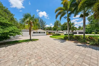 14701 Sunset Lane, Southwest Ranches – sold