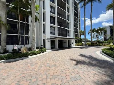 7738 Lakeside  Boulevard 373, Boca Raton – Condominium for sale