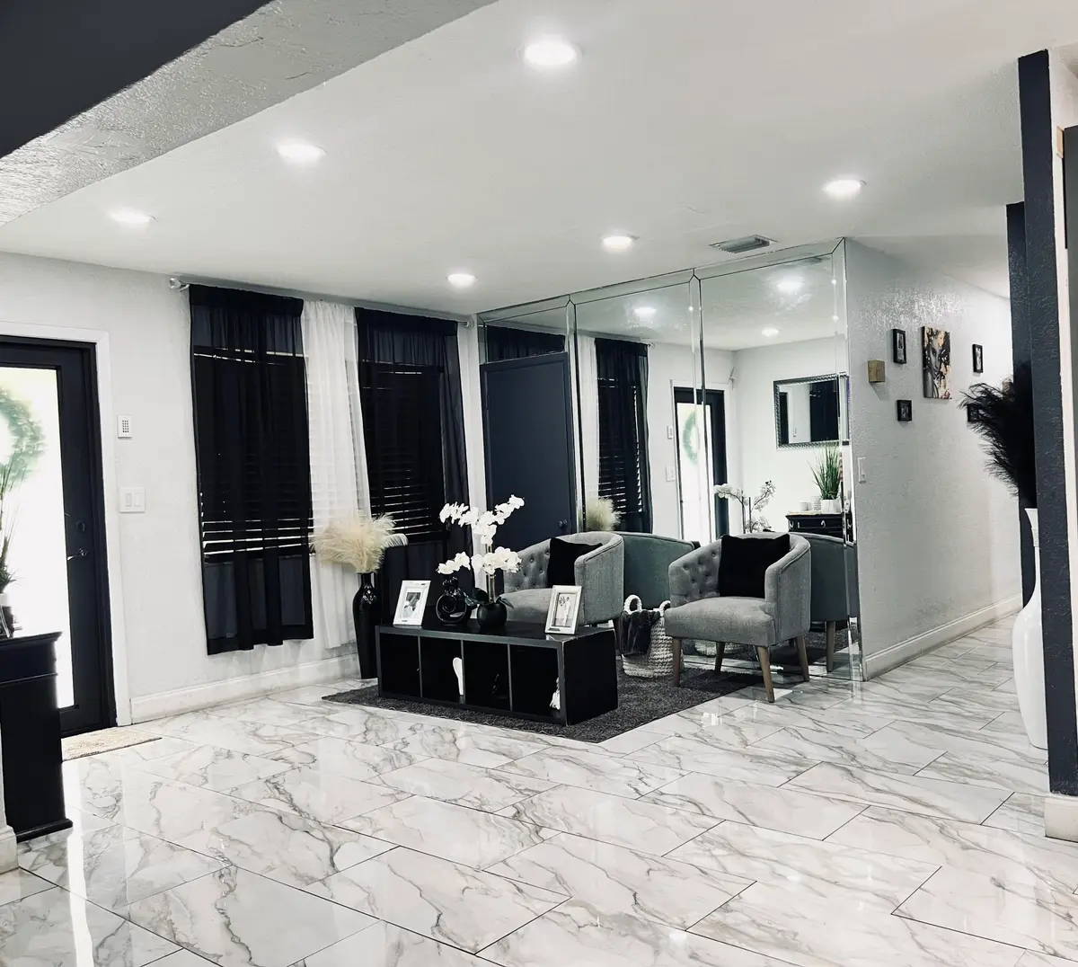 Living room at 3020 NW 173rd Terrace, Miami Gardens