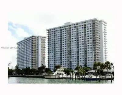 500 BAYVIEW Drive 122, Sunny Isles Beach – Condominium for sale