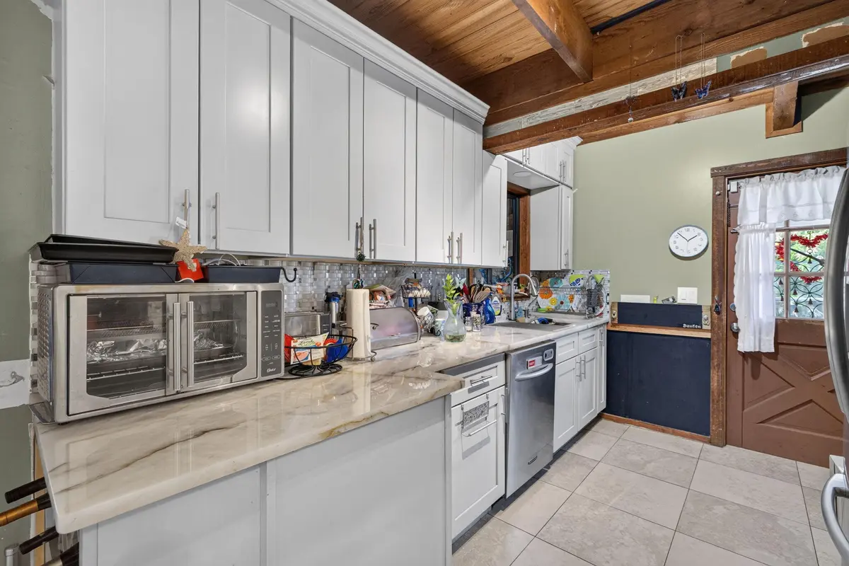 7 - Kitchen at 5707 SPRUCE Drive, Fort Pierce