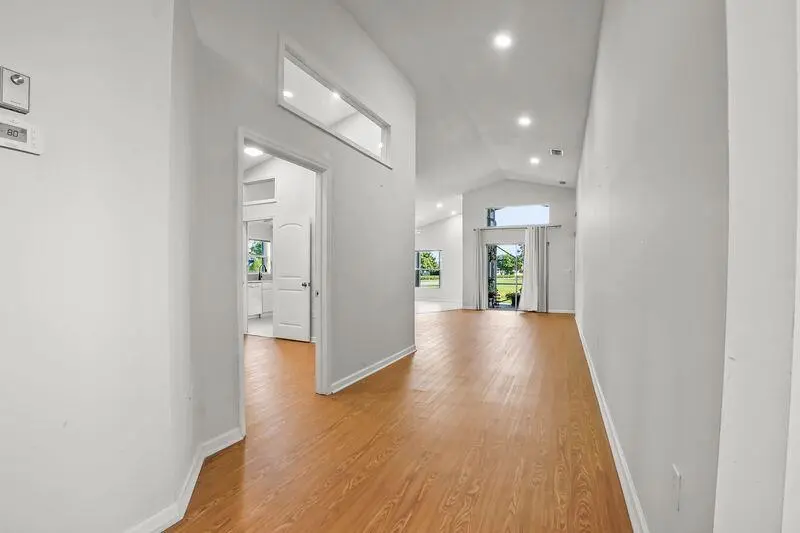 5025 ROBINO INSIDE HALLWAY at 5025 Robino Circle, West Palm Beach