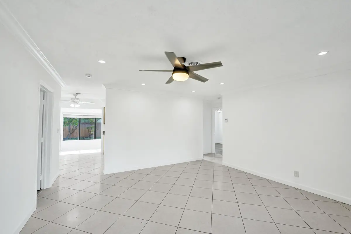 DSC07662 at 4360 NE 13th Avenue, Oakland Park
