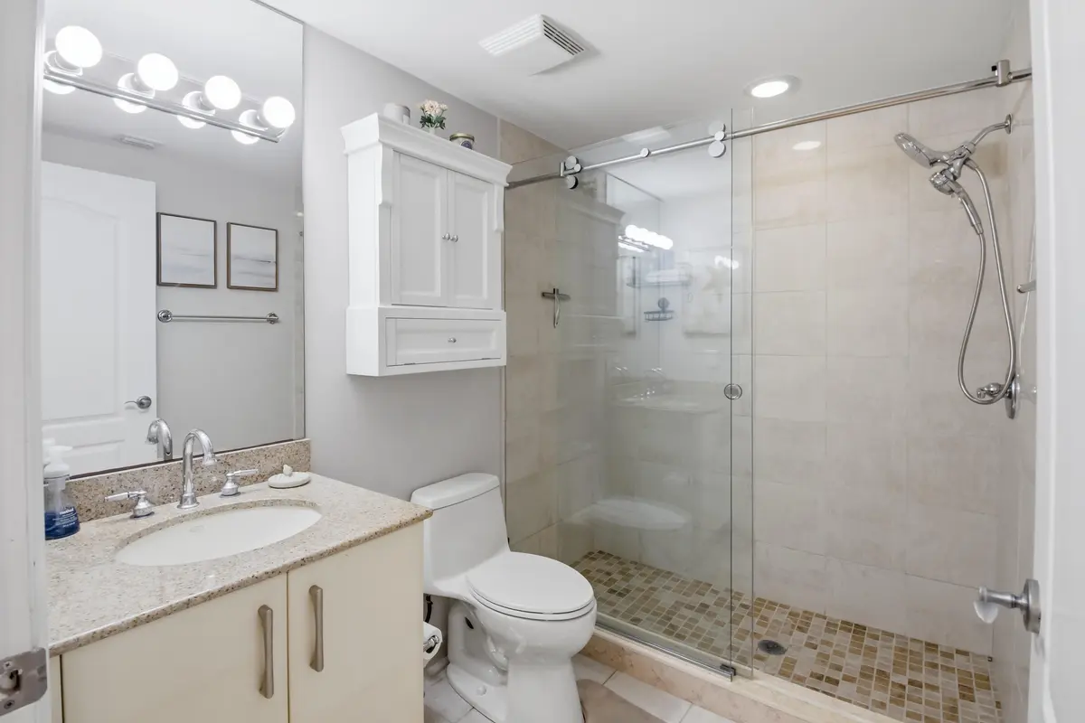 20260615-01-101 SE 20th Ave Unit 201, De at 191 SE 20th Avenue 210, Deerfield Beach