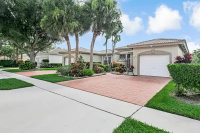 9636 Crescent View Drive, Boynton Beach – sold