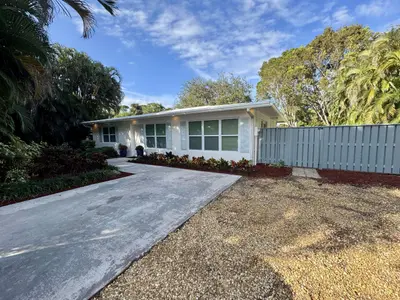 219 OLD JUPITER BEACH Road, Jupiter – Single Family Residence for rent