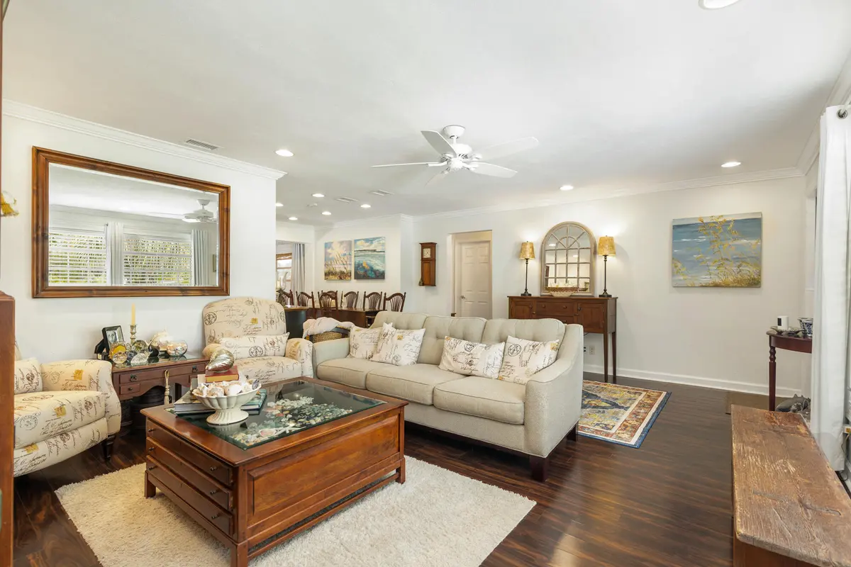 low-10 at 414 Pittsburgh Drive, Jupiter