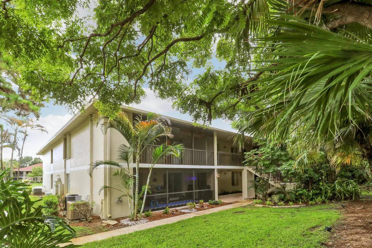 Patio view at 6520 Chasewood Drive H, Jupiter