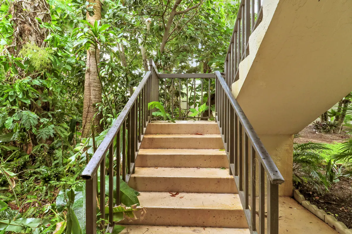Second floor at 6520 Chasewood Drive H, Jupiter