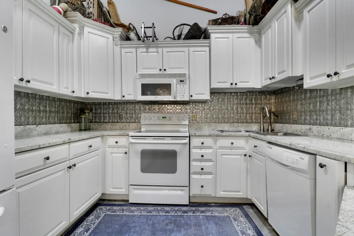Kitchen at 6520 Chasewood Drive H, Jupiter