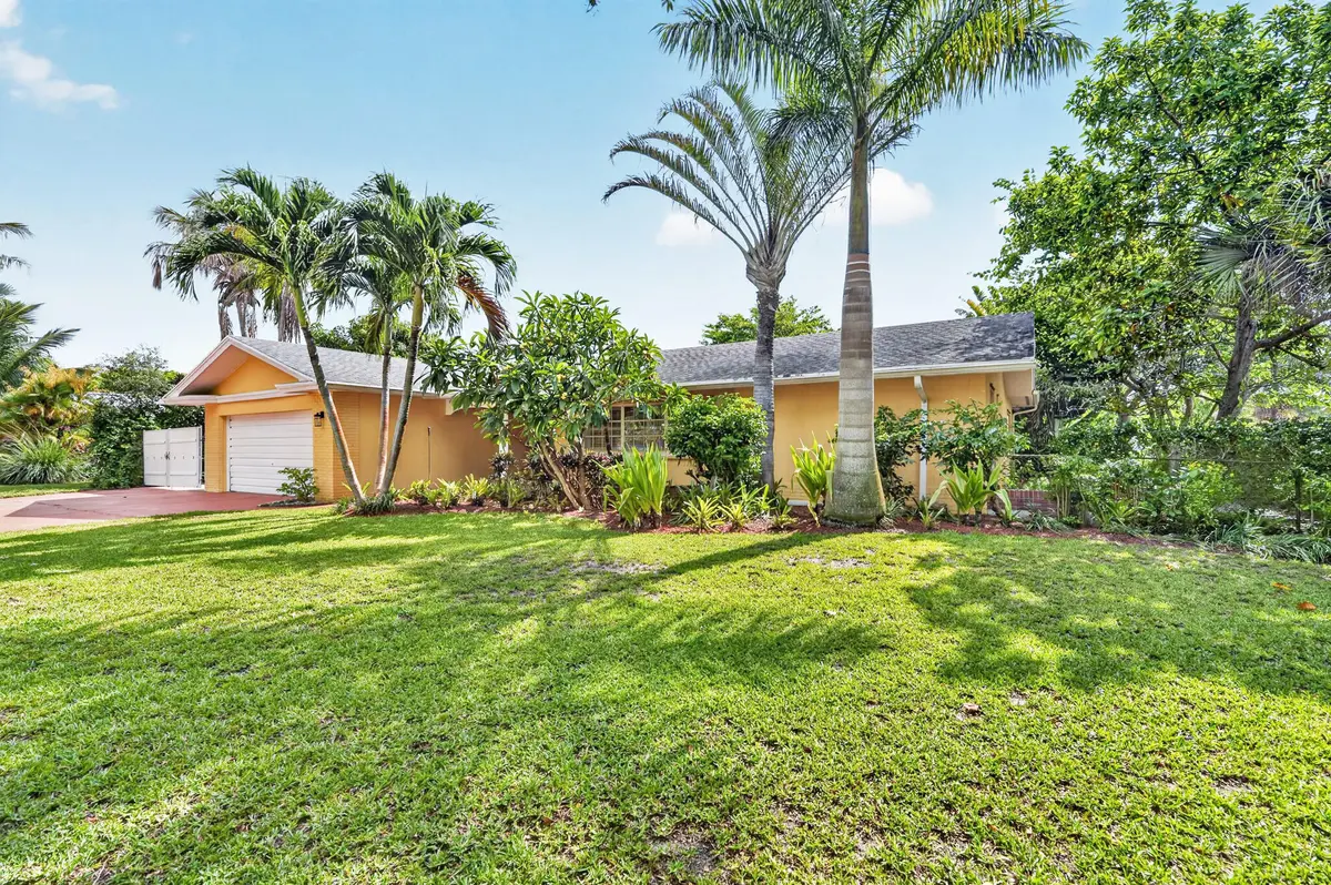 1-web-or-mls-064__MLP3825 at 842 Fathom Road, North Palm Beach