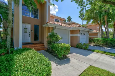 252 Legendary Circle, Palm Beach Gardens – Condominium for rent