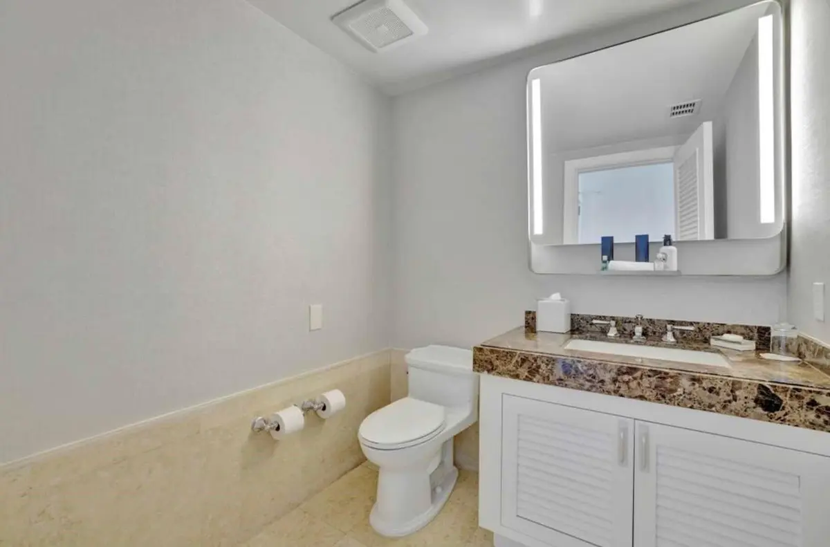 Photo 8 at 1 N Fort Lauderdale Beach Boulevard 1607, Fort Lauderdale