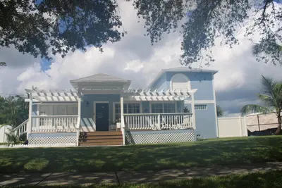 475 Seabrook Road, Tequesta – leased