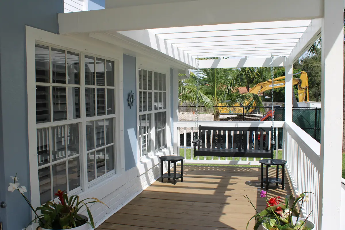 Front Porch at 475 Seabrook Road, Tequesta