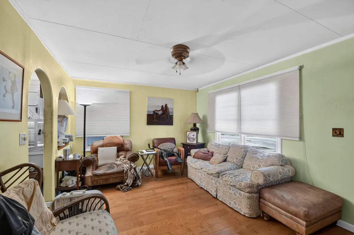 10-web-or-mls-042_DSC_6695 at 6901 Garden Avenue, West Palm Beach