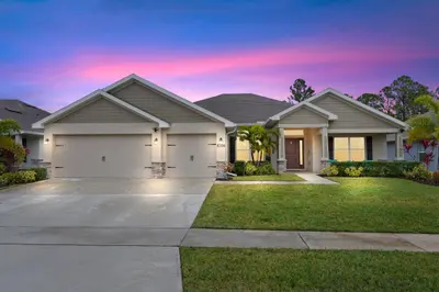 8324 Amalfi Circle, Fort Pierce – Single Family Residence for rent