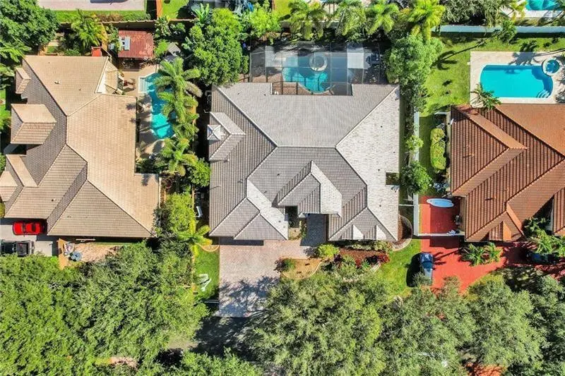 Photo 5 at 2030 SW 62nd Avenue, Plantation