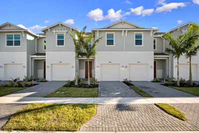 381 SE CROSSOAK Lane, Port St. Lucie – Townhouse for sale