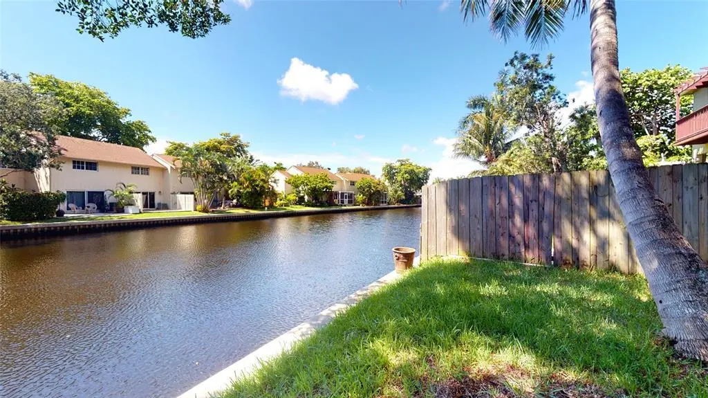 PHOTO 2 at 620 NE 20TH Street 1, Wilton Manors