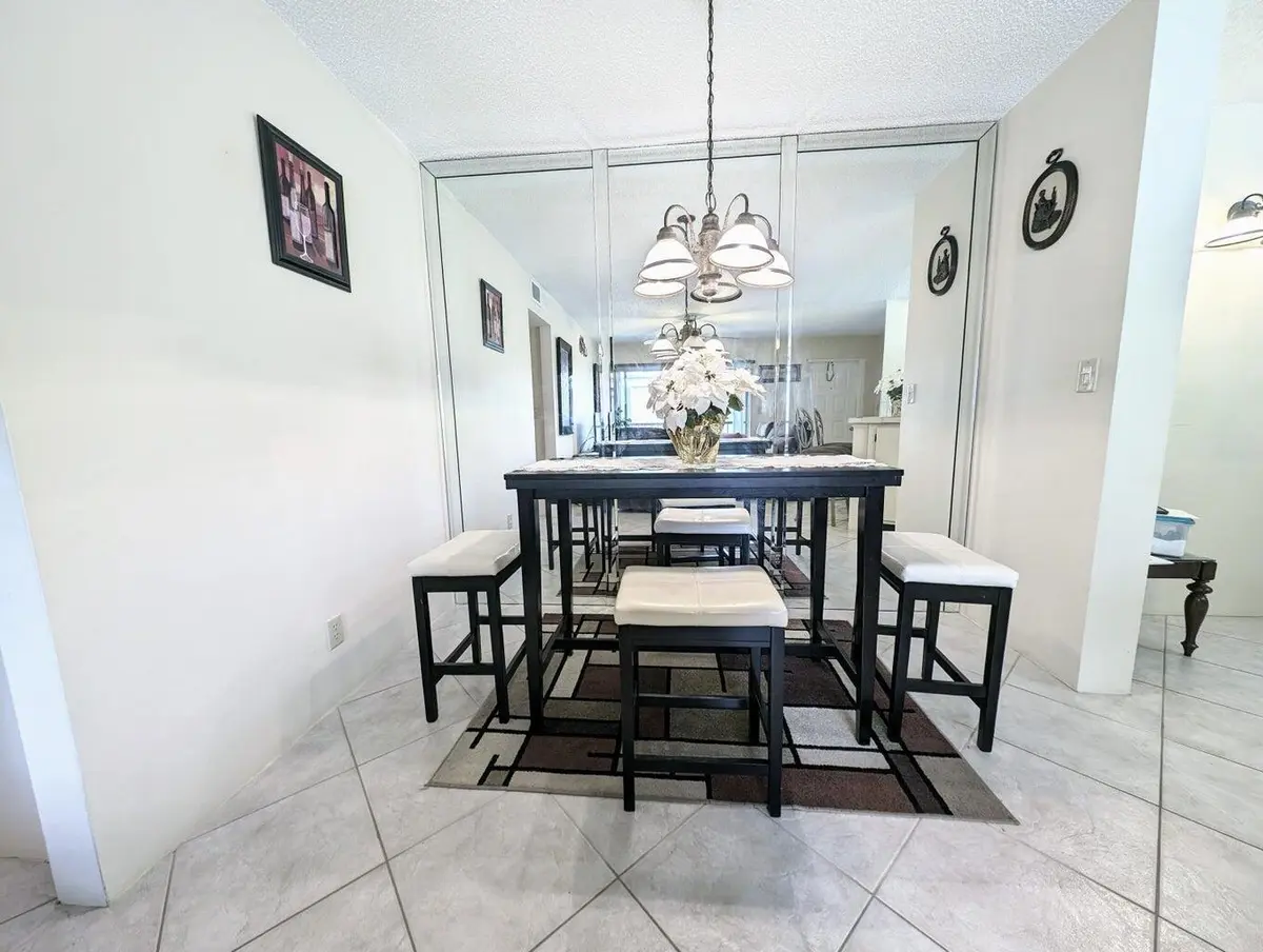 S09 at 7515 S Oriole Boulevard 203, Delray Beach