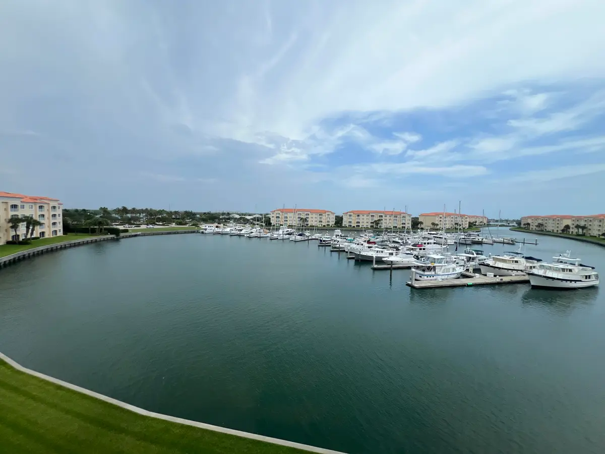 IMG_6638 at 13 Harbour Isles Drive PH02, Fort Pierce