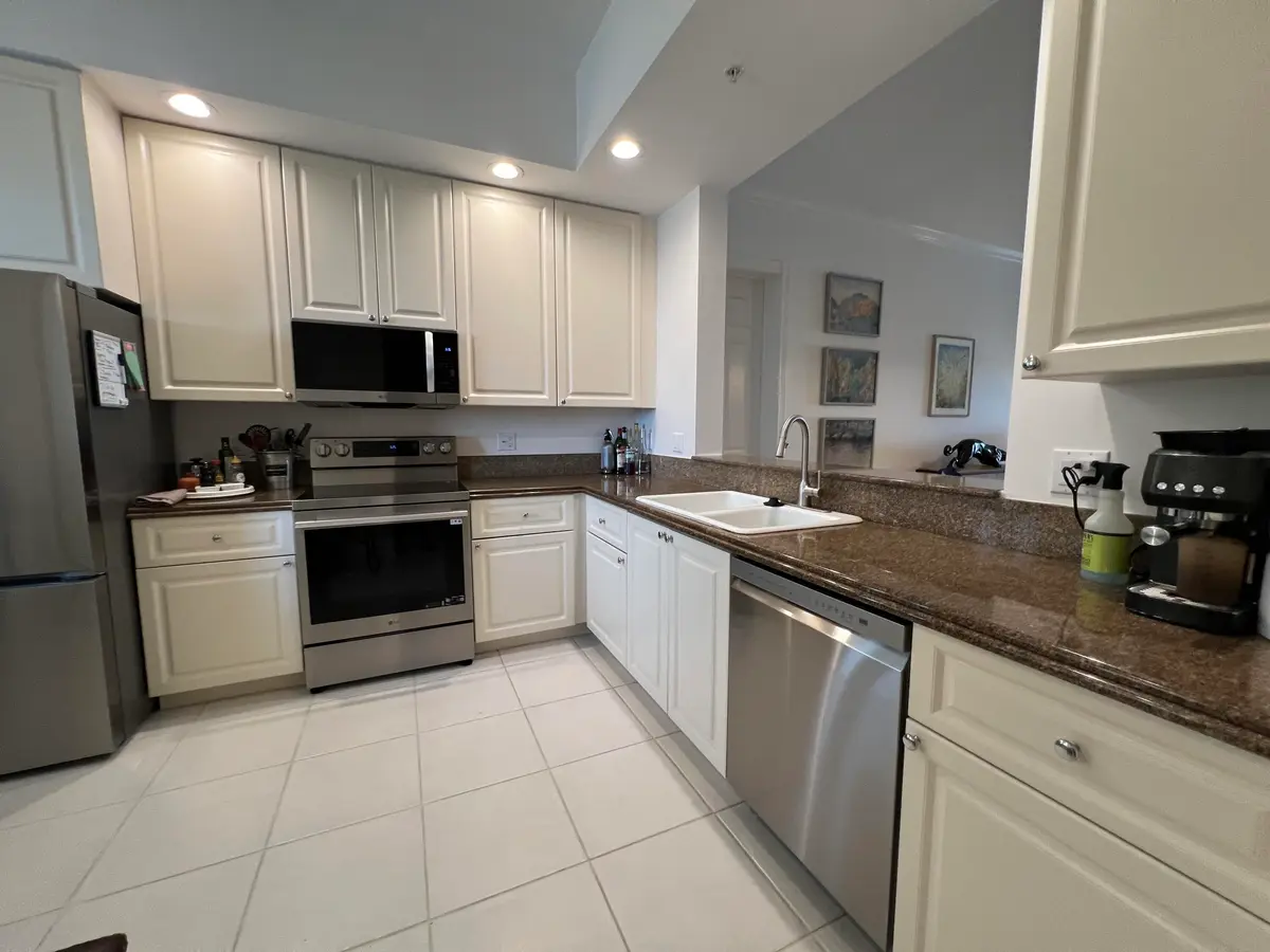 IMG_6631 at 13 Harbour Isles Drive PH02, Fort Pierce