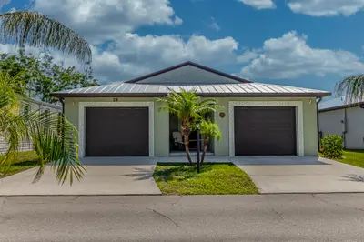 29 Mediterranean Boulevard, Port St. Lucie – Single Family Residence for sale