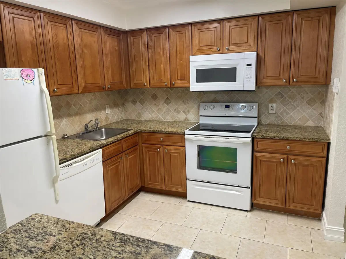 Photo 4 at 770 SE 2ND Avenue E106, Deerfield Beach