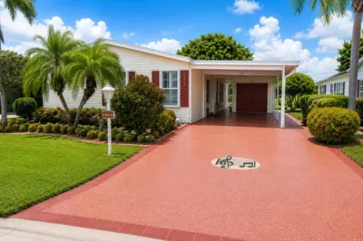 7809 McClintock Way, Port St. Lucie – Manufactured Home for sale