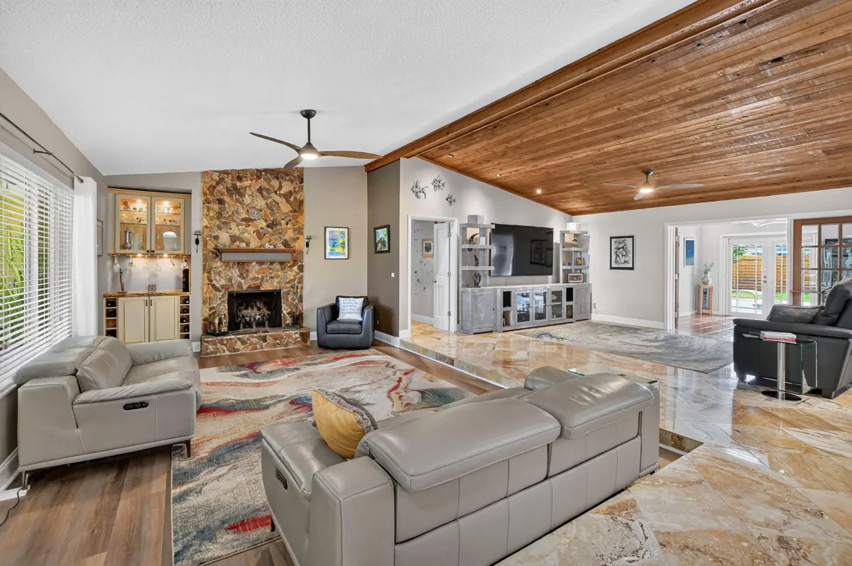 9-web-or-mls-DSC_0326 at 32 SW 14TH Avenue, Boca Raton