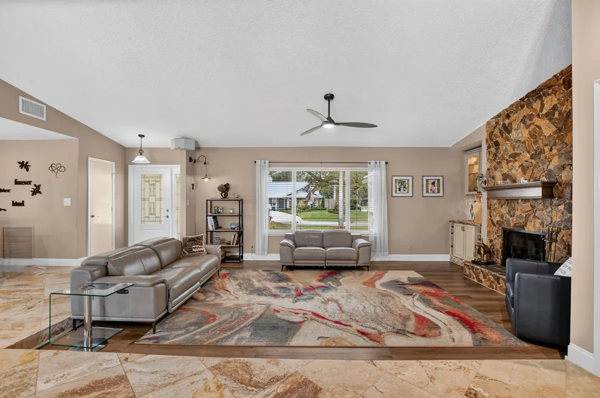 11-web-or-mls-DSC_0335 at 32 SW 14TH Avenue, Boca Raton