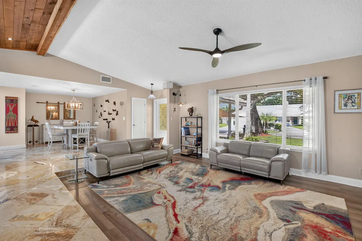 12-web-or-mls-DSC_0340 at 32 SW 14TH Avenue, Boca Raton