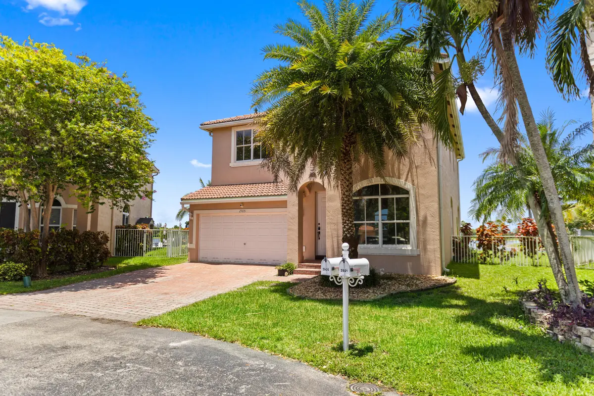585A0435 at 2905 SW 139th Avenue, Miramar