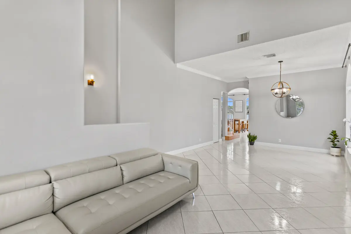 585A0543 at 2905 SW 139th Avenue, Miramar