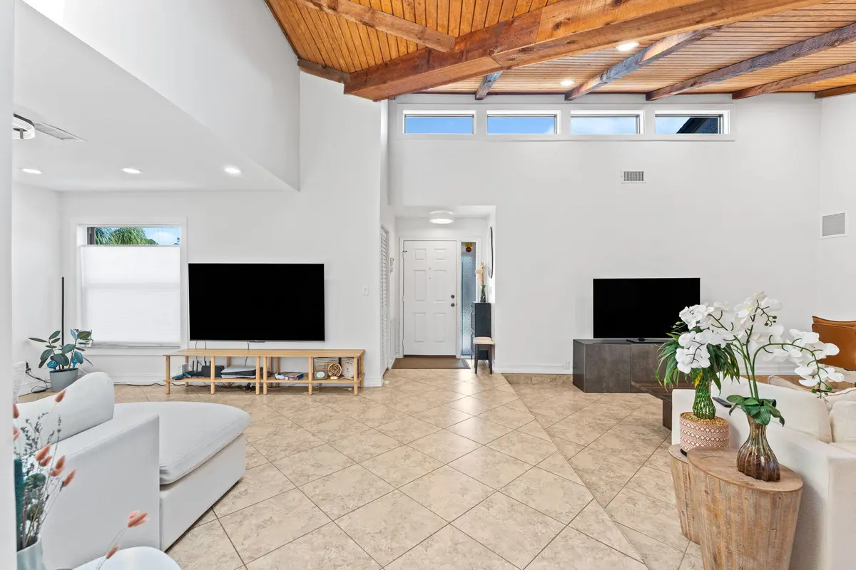 6-web-or-mls-7811 Beechfern Cir-6 at 7811 BEECHFERN Circle 26, Tamarac