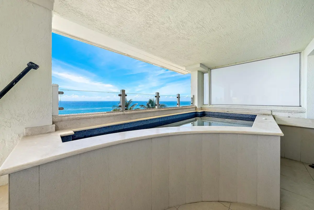 2070 N Ocean Blvd apt 4-20 at 2070 N Ocean Boulevard PH4, Boca Raton