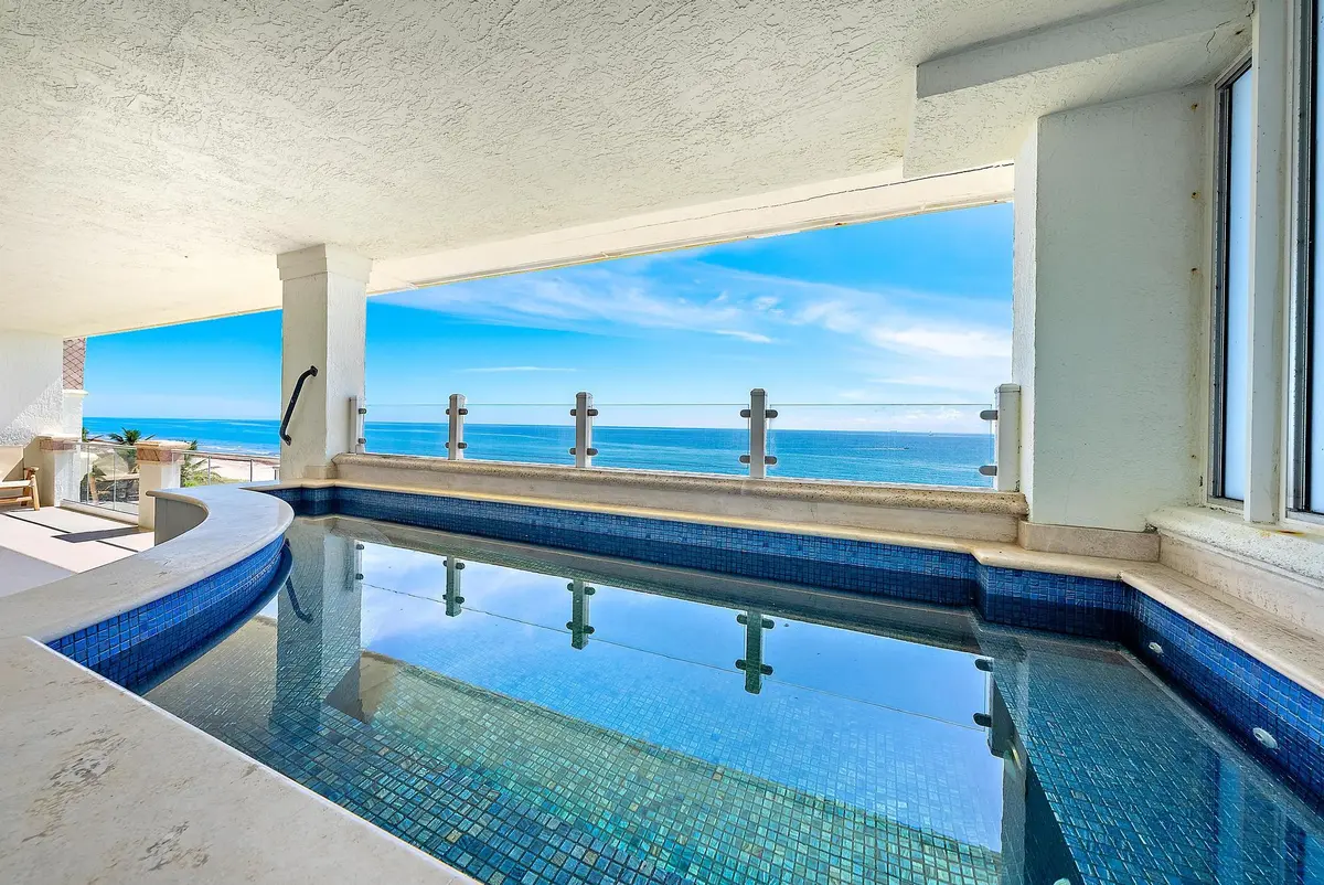 2070 N Ocean Blvd apt 4-21 at 2070 N Ocean Boulevard PH4, Boca Raton