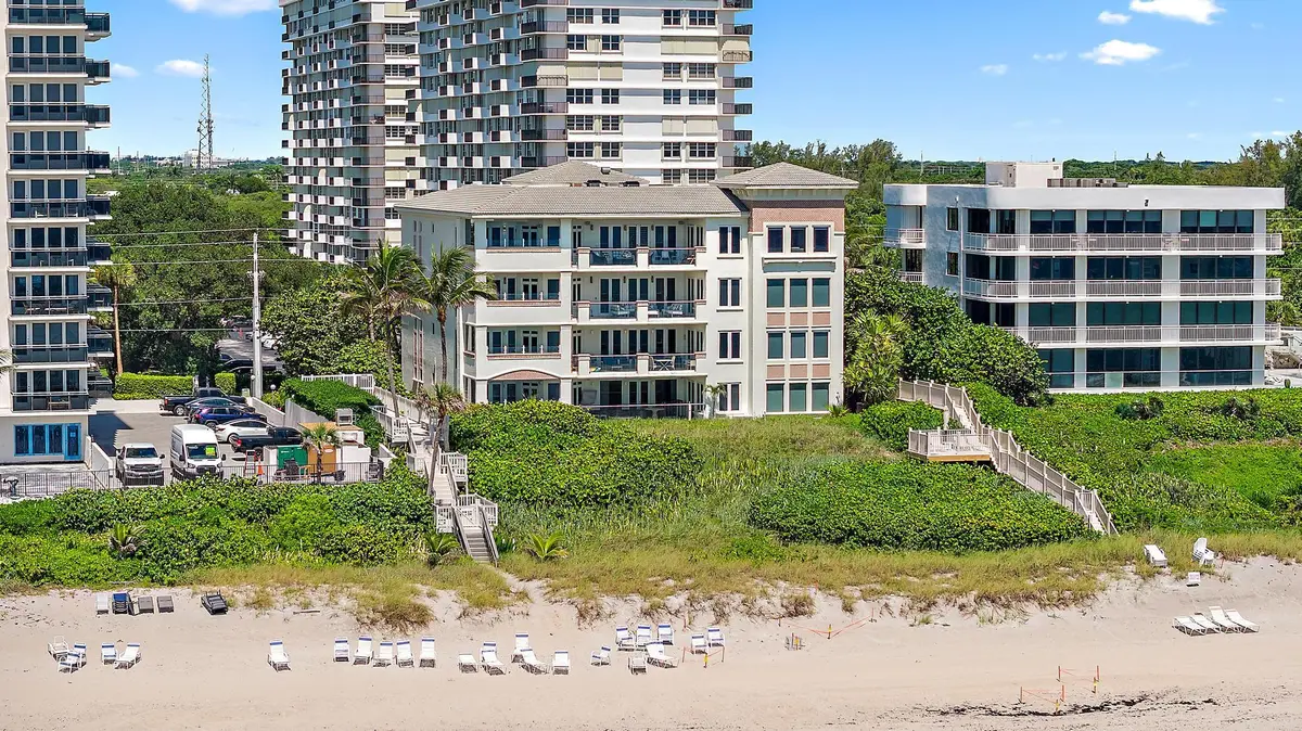 2070 N Ocean Blvd apt 4-43 at 2070 N Ocean Boulevard PH4, Boca Raton