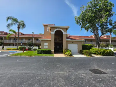 5951 REGAL GLEN Drive 104, Boynton Beach – Condominium for sale