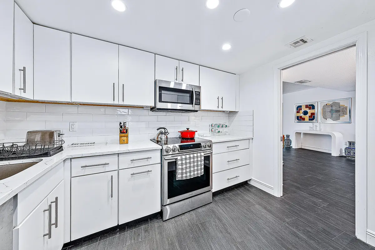Kitchen at 2760 S Ocean Boulevard 310, Palm Beach