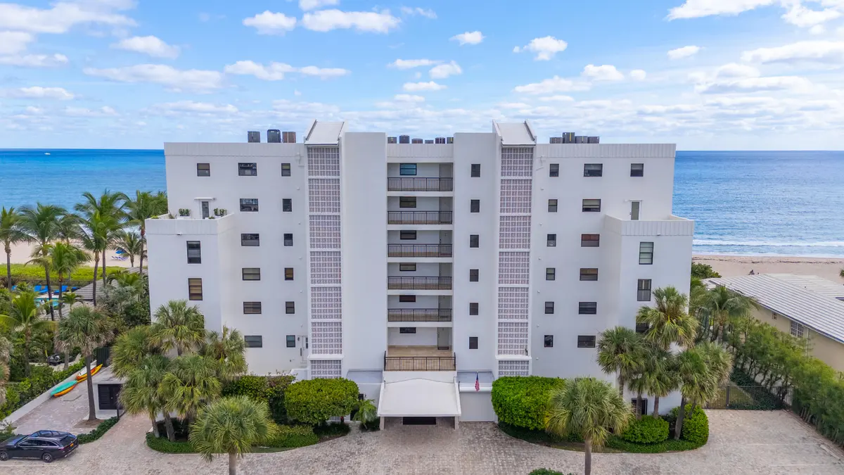 DJI_20251112110109_0279_D at 3951 N Ocean Boulevard 503, Gulf Stream