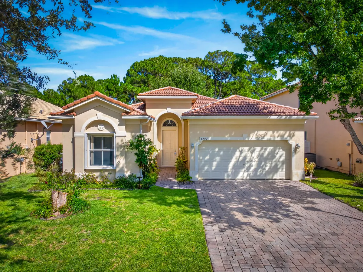 Front at 5743 Sunberry Circle, Fort Pierce
