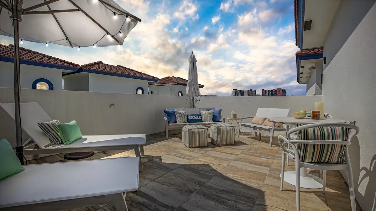 Photo 3 at 816 NE 7TH Street, Fort Lauderdale