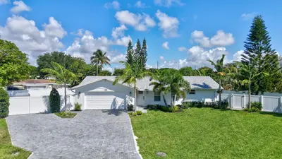 135 SE 28th Court, Boynton Beach – Single Family Residence for rent