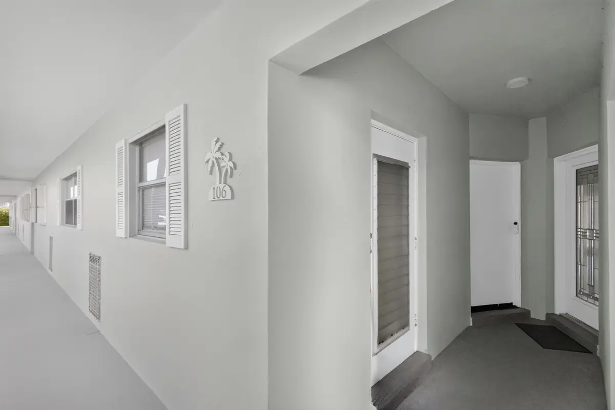 1-print-5D1A1377 at 110 Wettaw Lane 106, North Palm Beach