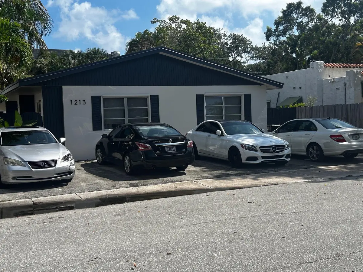 IMG_0293 at 1213 SE 1ST Street 4, Fort Lauderdale