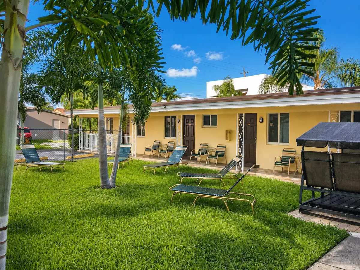 Rear at 1743 RODMAN Street, Hollywood