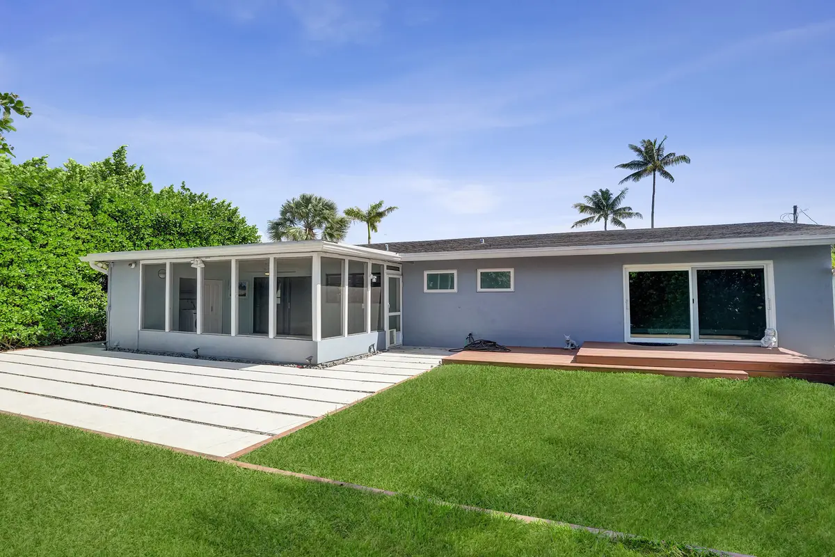 DSC07392 at 316 NW 20TH Street, Wilton Manors